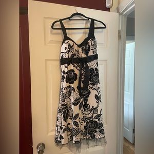 Worn once pretty dress.